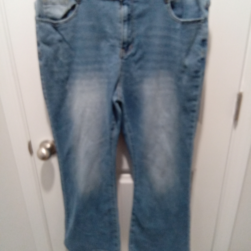 YKK Plus Size 3X (18) Classic Boot Cut Blue Jeans for Women